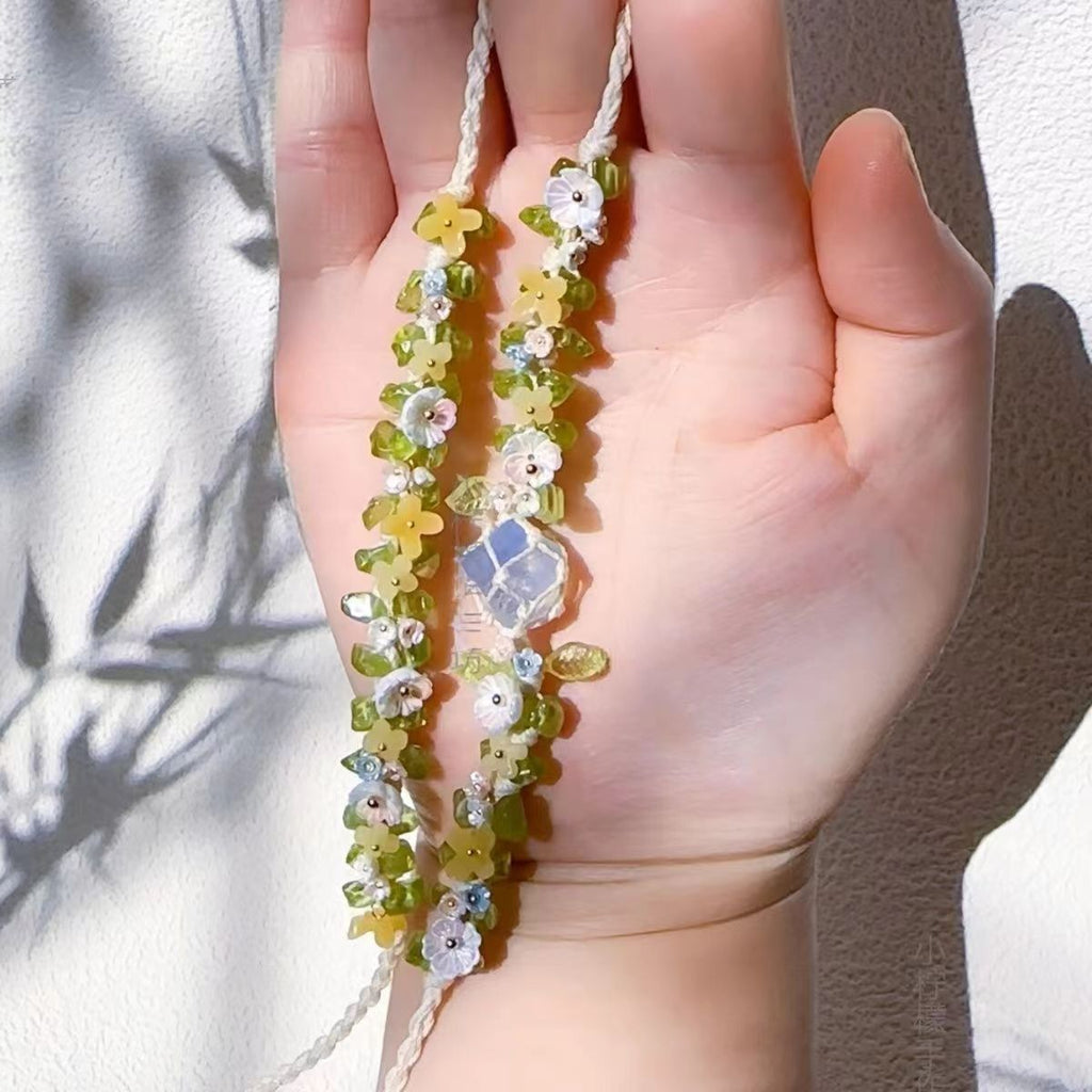 Handwoven raw stone bracelet with peridot
