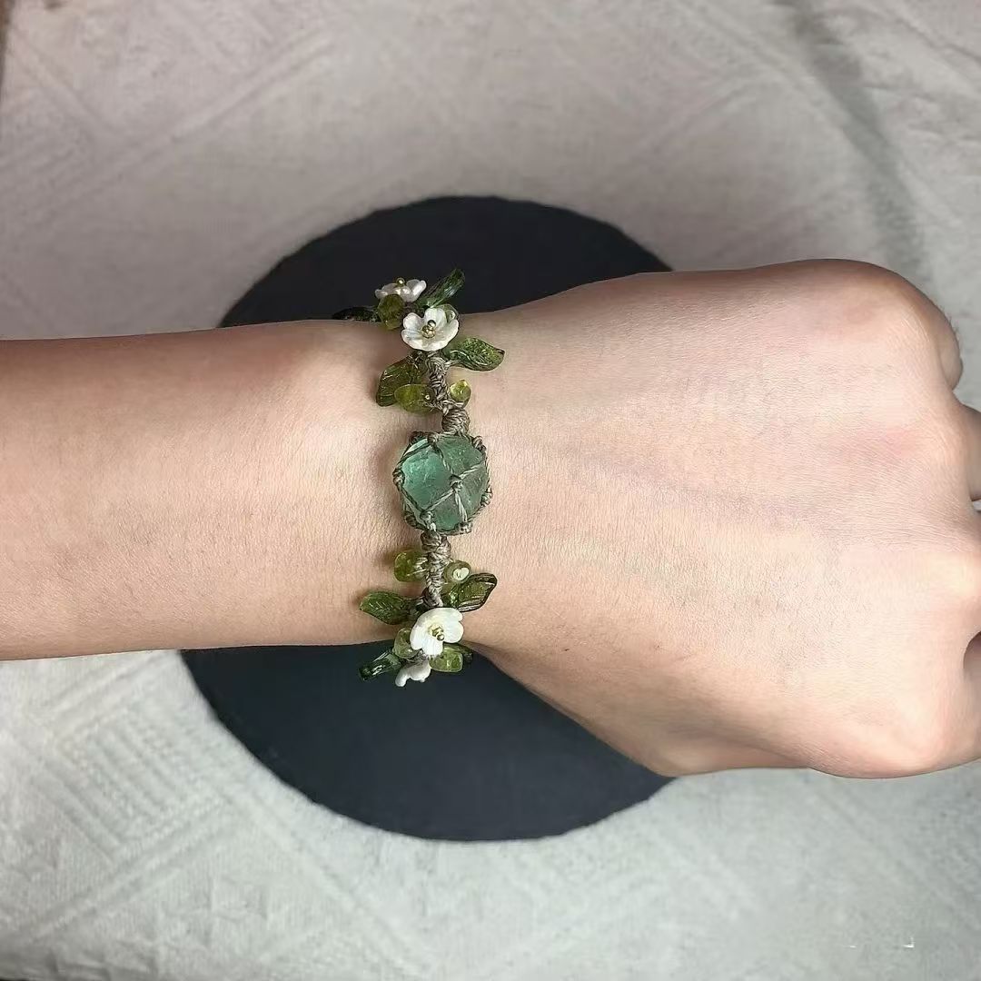 Handmade braided bracelet with green fluorite raw crystal - forest style